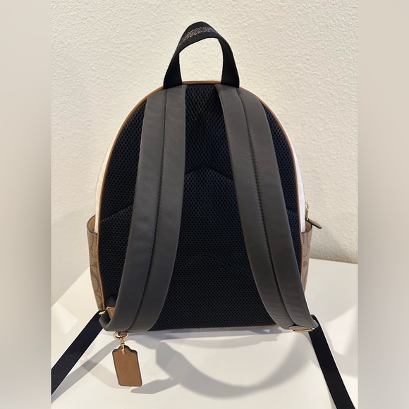 Authentic Coach Court Backpack In Signature Canvas - Picture 11 of 15